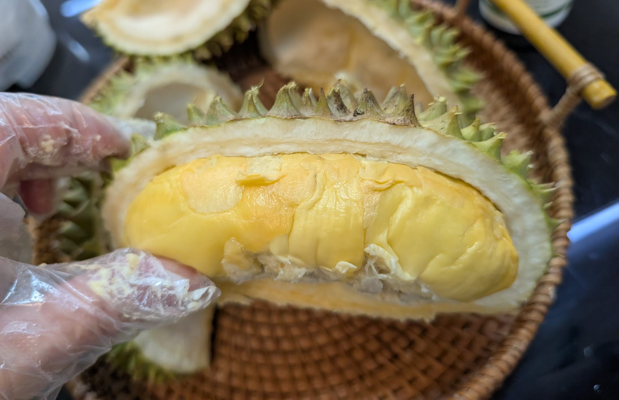 ベセラ ドリアンを味わう@クチン