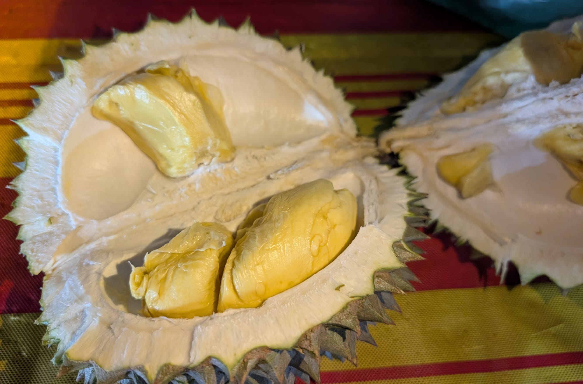 グリーンヘッド ドリアンを味わう@コタキナバル