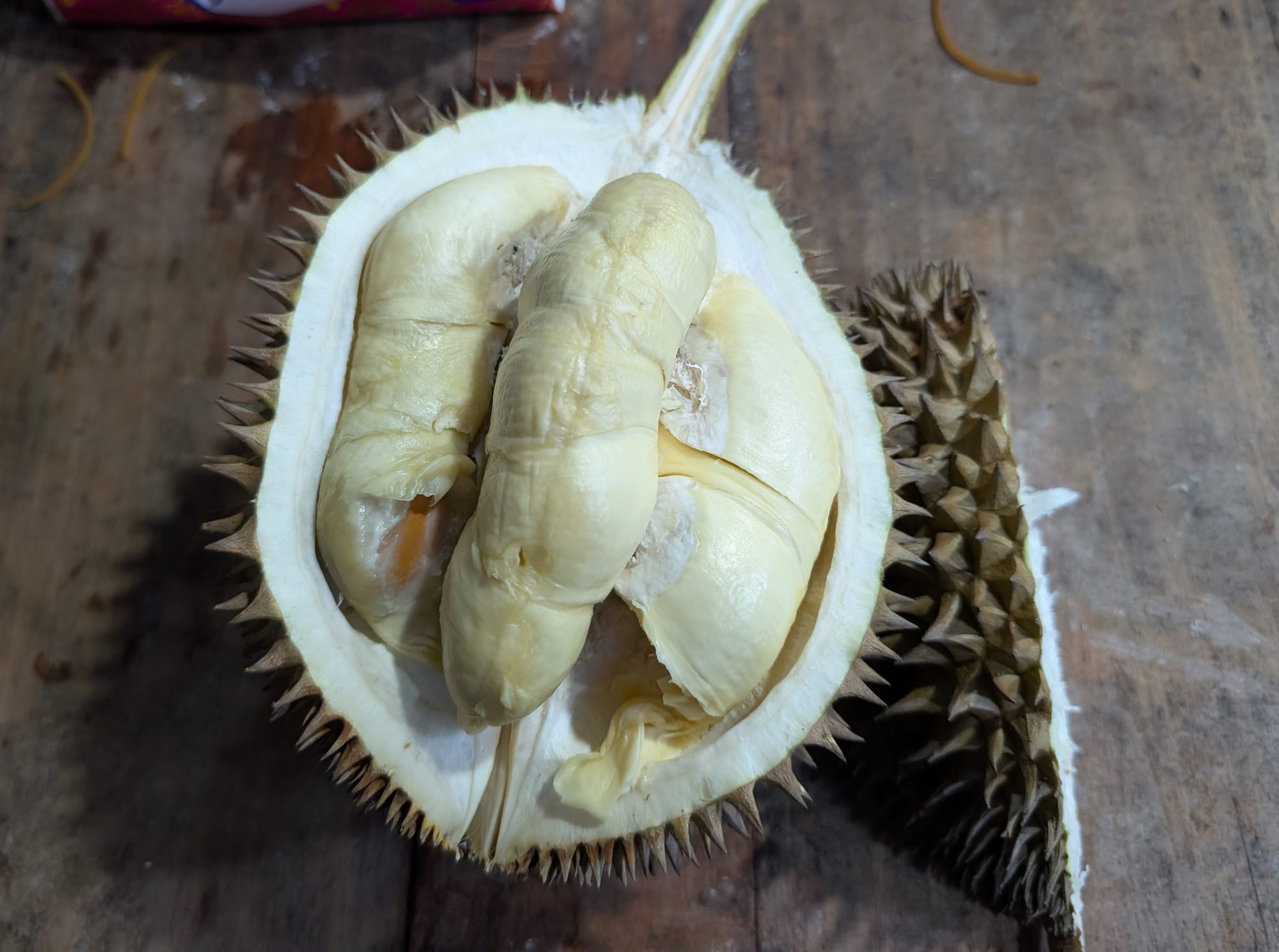 ジョグジャカルタ産ローカル ドリアンを味わう@ジョグジャカルタ