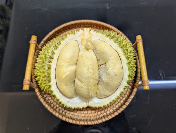 ゴールデンフェニックス ドリアンを味わう@クチン